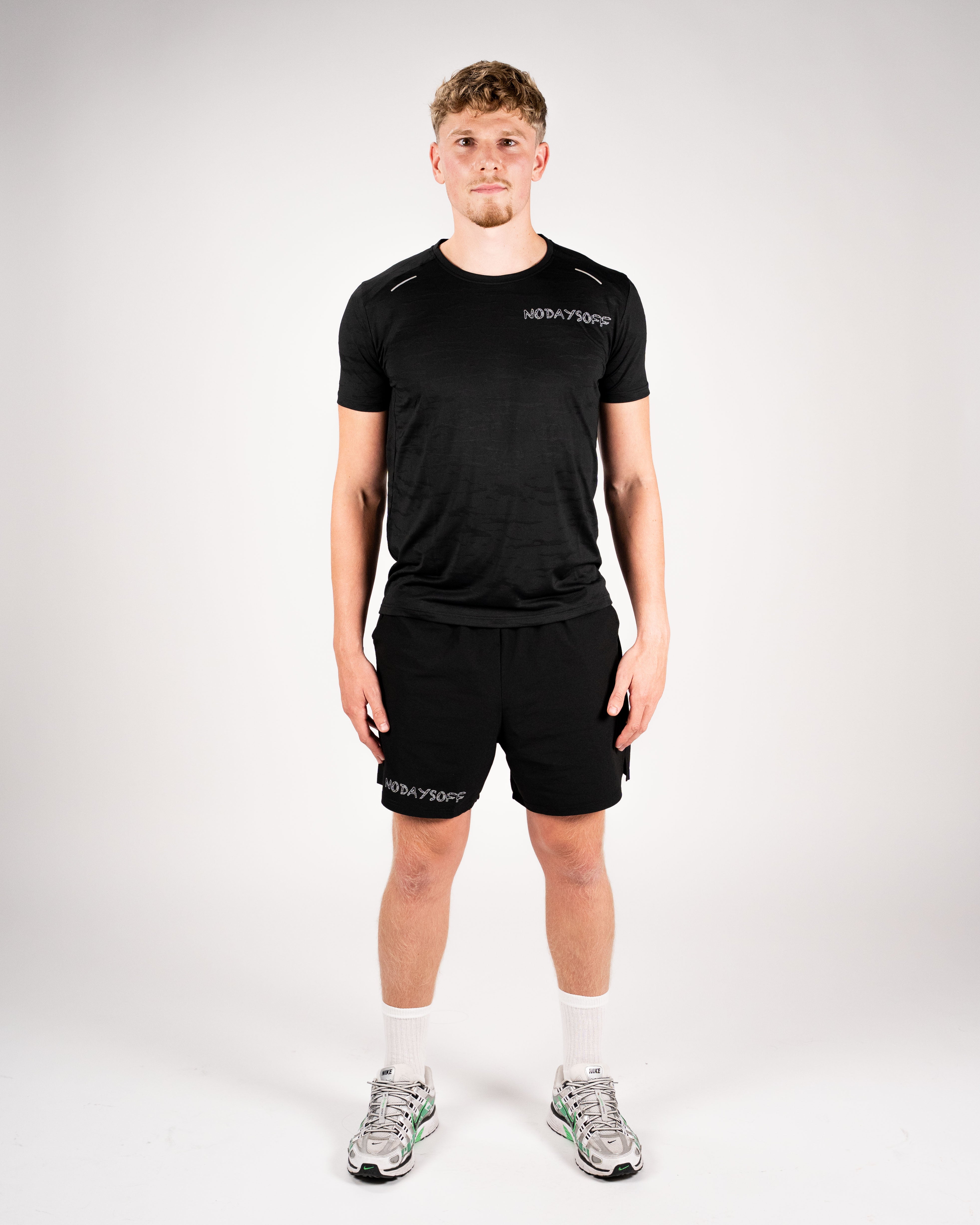 Core short - zwart